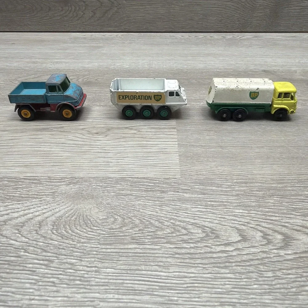 Lesney‎ Matchbox Unimog No 49 Mercedes Benz, #25 BP Patrol Tanker, #61 Alvis Lot